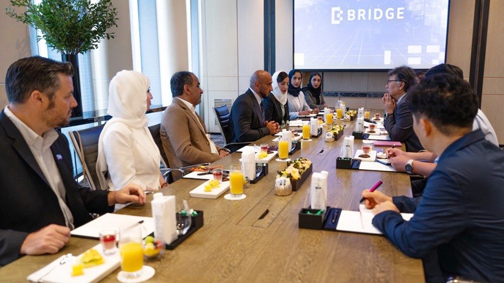 وفد قمة "بريدج" يبحث فرص التعاون الإعلامي والتكنولوجي بين الإمارات وكوريا