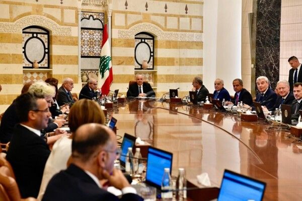 LBC: الوزراء المقربون من ثنائيّ "أمل - حزب الله" يرفضون مناقشة ورقة برّاك رفضًا قاطعًا