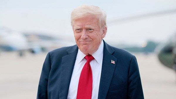 ترامب يلوح بفرض رسوم جمركية جديدة على الصين