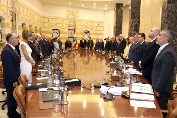 جلسة "تاريخية" للحكومة... كيف يتعامل "حزب الله" مع مقرّراتها؟