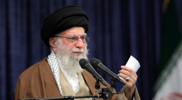 خامنئي عيّن لاريجاني ممثلًا له في مجلس الأمن القومي الإيراني وشمخاني وأحمديان ممثلين له في مجلس الدفاع
