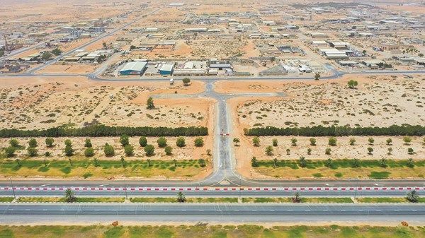 «طرق الشارقة» تنفّذ مشروعاً في البطائح الصناعية والتجارية