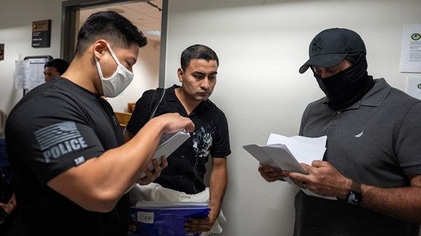 أميركا تريد بناء مركز كبير لاحتجاز المهاجرين