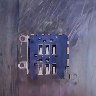 تكنولوجيا: تسريب صور يزعم إظهار منفذ شريحة SIM في iPhone 17 Pro