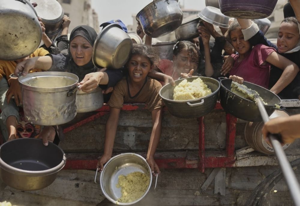 سكان غزة جثث تمشي على الأرض