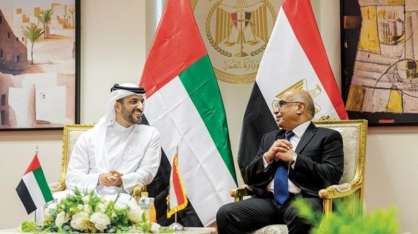 سلطان بن أحمد يبحث مع وزير العدل المصري توطيد التعاون القضائي