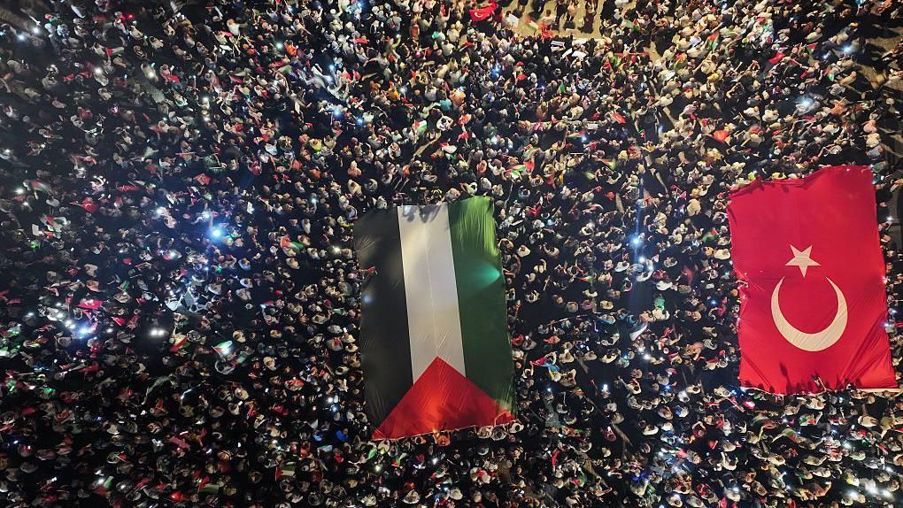 الغارديان: هل يصبح ترامب أعظم موحّد لأوروبا؟