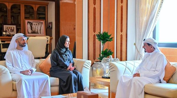 حميد بن راشد يستقبل سارة الأميري ويطلع على استعدادات العام الدراسي الجديد