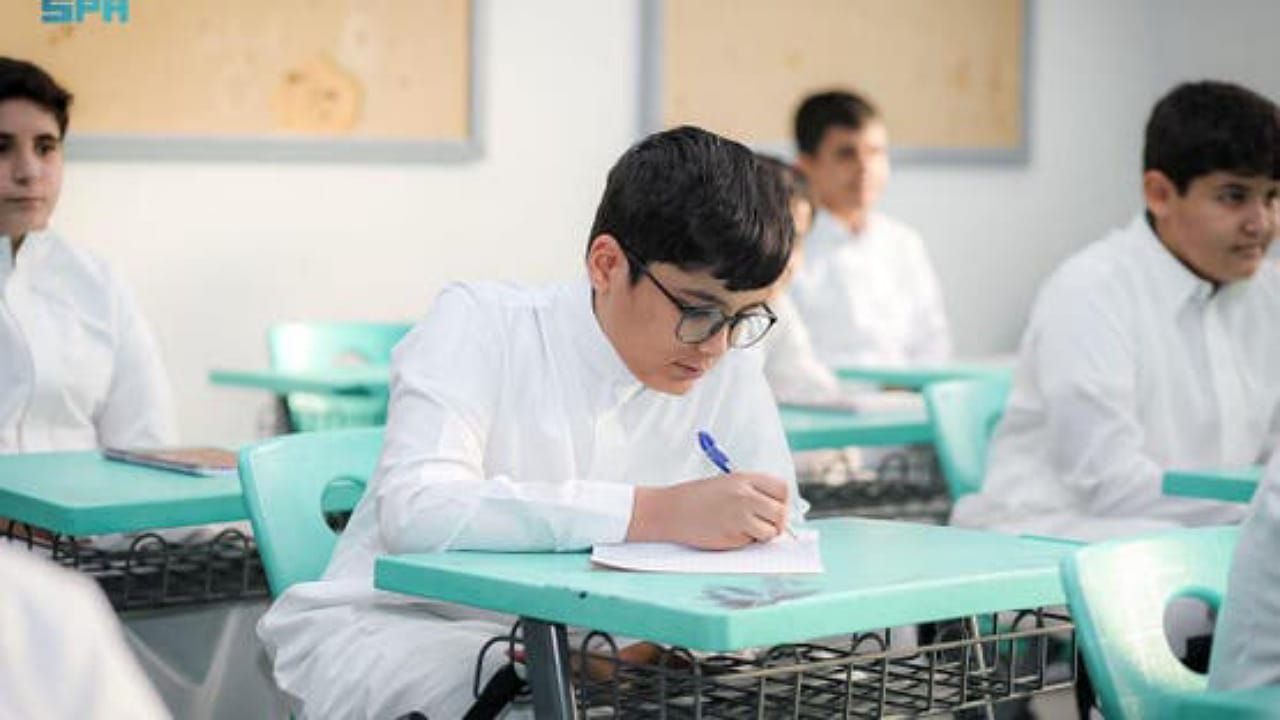 هيئة تقويم التعليم تصدر بطاقات الأداء لـ26 ألف مدرسة بعد اختبارات نافس