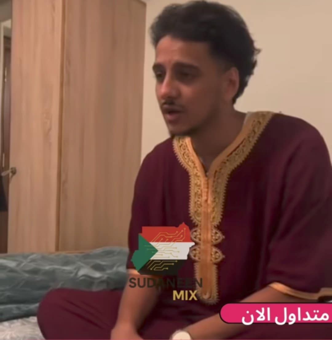 شاهد بالصورة والفيديو.. بتلاوته الجميلة للقران وصوته العذب.. شاب سوداني يخطف الأضواء على مواقع التواصل العربية ويتصدر “الترند”