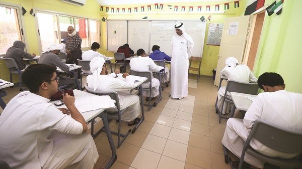 أول يوم دراسي.. مرونة في الحضور والانصراف للموظفين