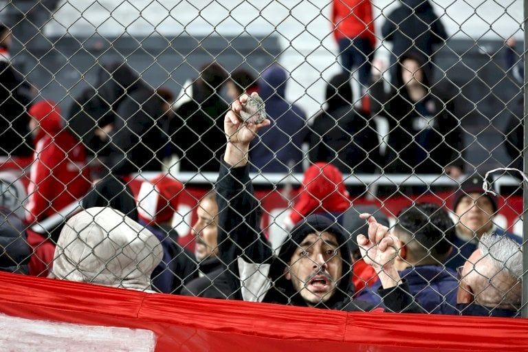 كوبا سود أميركانا: 10 جرحى و90 موقوفا في أحداث عنف في الأرجنتين
