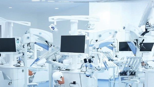 جامعة العين تؤسس أول كلية لطب الأسنان في الإمارة