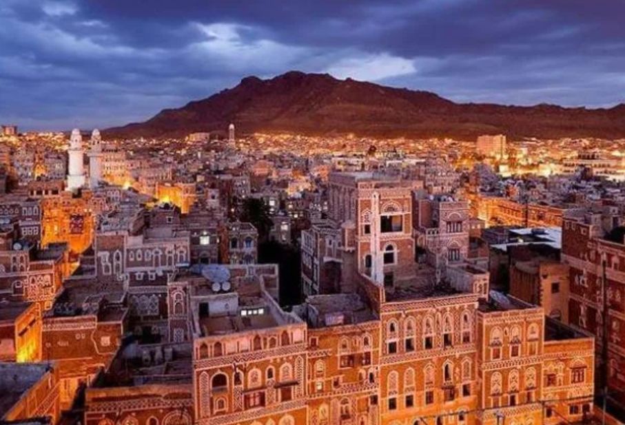 داخل المملكة وخارجها...إعلان سعودي رسمي يفرح ملايين اليمنيين