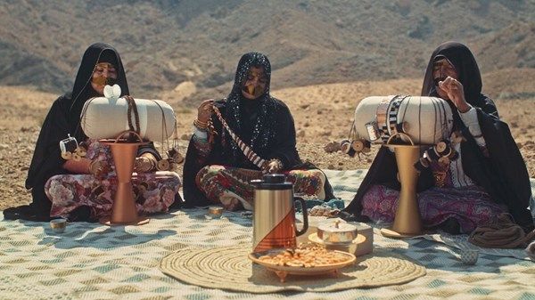 تمكين المرأة في الإمارات.. من نظرية فكرية إلى نهج وطني متكامل