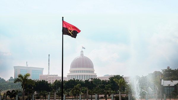 الإمارات وأنغولا.. توجّه فاعل نحو بناء شراكة استراتيجية