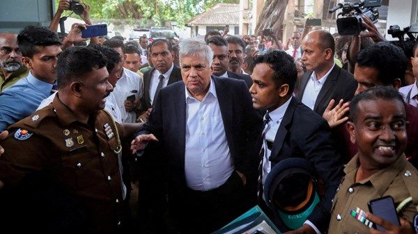 الإفراج عن رئيس سريلانكا السابق بكفالة