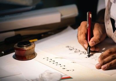 انطلاق مسابقة الخط العربي الدولية في نسختها الثانية بمعرض الرياض للكتاب 2025