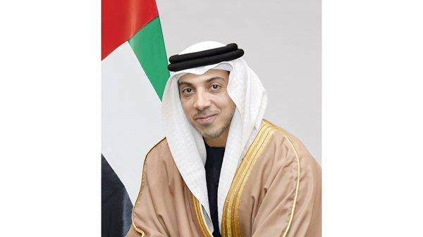 منصور بن زايد: نهنئ المرأة في دولة الإمارات ونعتز بدورها في الأسرة والمجتمع