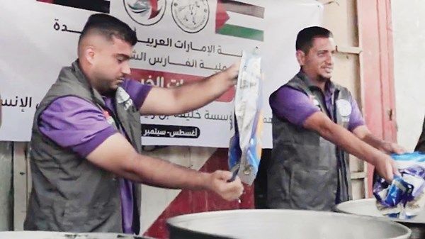 الإمارات تقدم دعماً إغاثياً لـ«التكيات الخيرية» في غزة