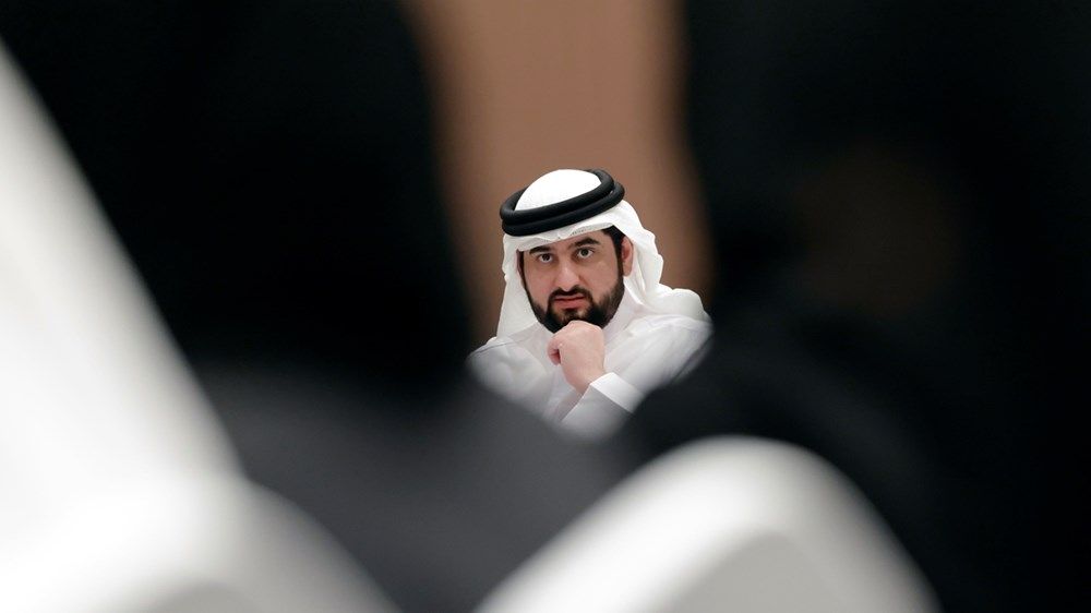 أحمد بن محمد يلتقي الخريجين المبتعثين لجامعات عالمية ويُكرّم متفوقي المرحلة الثانوية في دبي