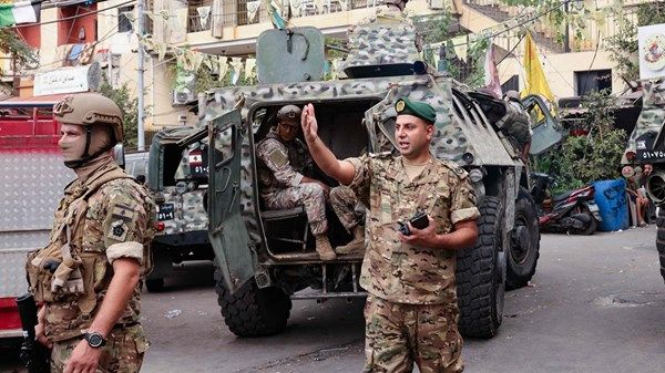 تسليم دفعة جديدة من سلاح المخيمات في لبنان