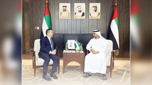 وزير العدل يستقبل سفير جمهورية منغوليا