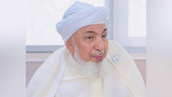 ابن بيه في قمة ماليزيا: البشرية تواجه تحديات وجودية