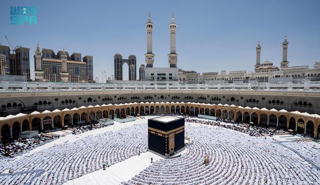 تجاوز عدد قاصدي الحرمين الشريفين 52 مليون زائر خلال شهر صفر 1447هـ