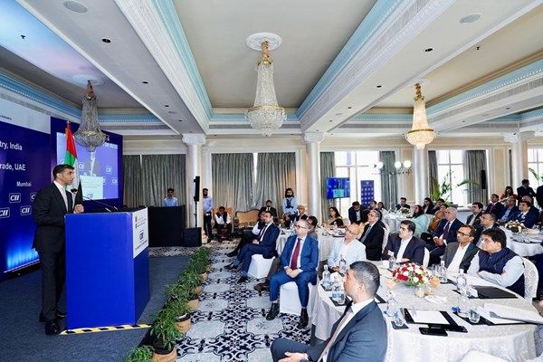 الإمارات والهند تبحثان توسيع الاستفادة من اتفاقية الشراكة الاقتصادية الشاملة
