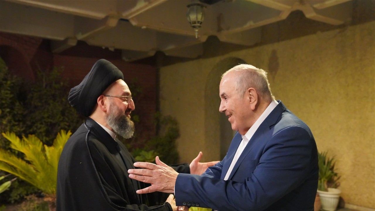 علاوي والسيد الحكيم يشددان على ضرورة تفعيل الجهود المشتركة بين القوى الوطنية لتجاوز التحديات