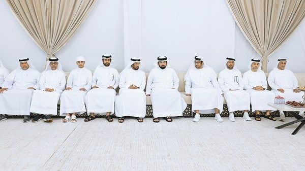 أحمد بن محمد وعبدالله بن سالم القاسمي يعزيان في وفاة إبراهيم عيسى بو حميد