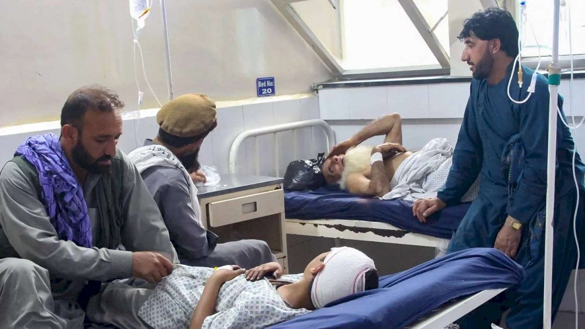 ست درجات مدمرة: زلزال شرق أفغانستان يحصد أكثر من 500 قتيل وآلاف المصابين