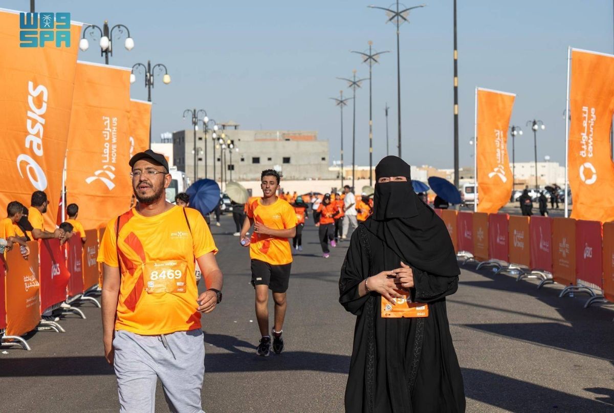 مشاركة مجتمعية واسعة في فعاليات «تحرك معنا في تبوك» الرياضية