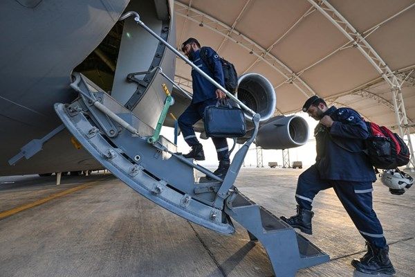 في استجابة فورية.. فريق من "قيادة العمليات المشتركة" وفريق "البحث والإنقاذ" يغادران إلى أفغانستان