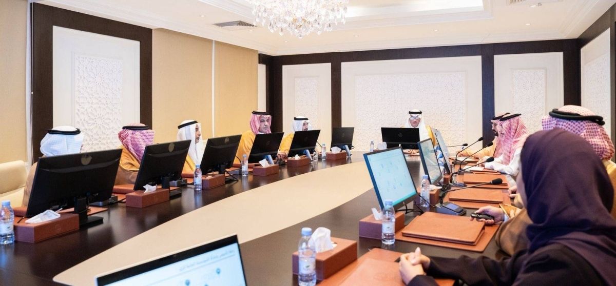 الأمير سعود بن طلال يطّلع على مشروعات الري التنموية بالأحساء