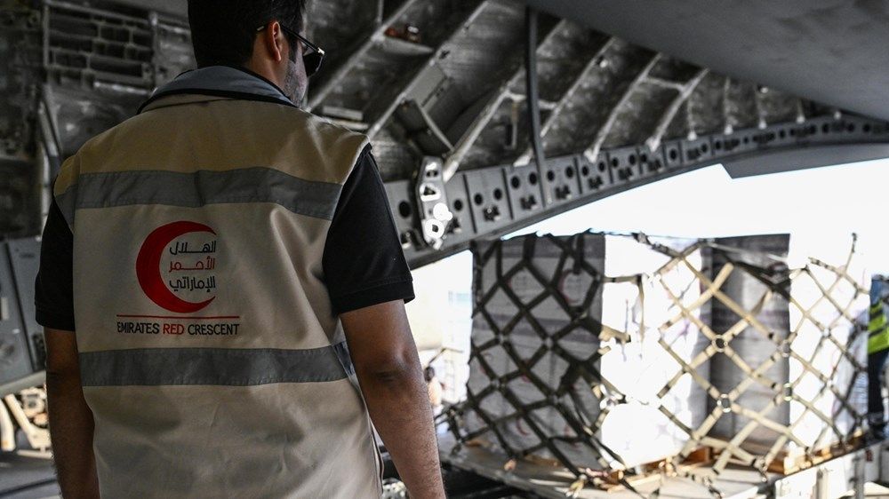 بتوجيهات رئيس الدولة.. الإمارات تواصل جسرها الجوي إلى أفغانستان وترسل طائرة تحمل 40 طناً من المساعدات
