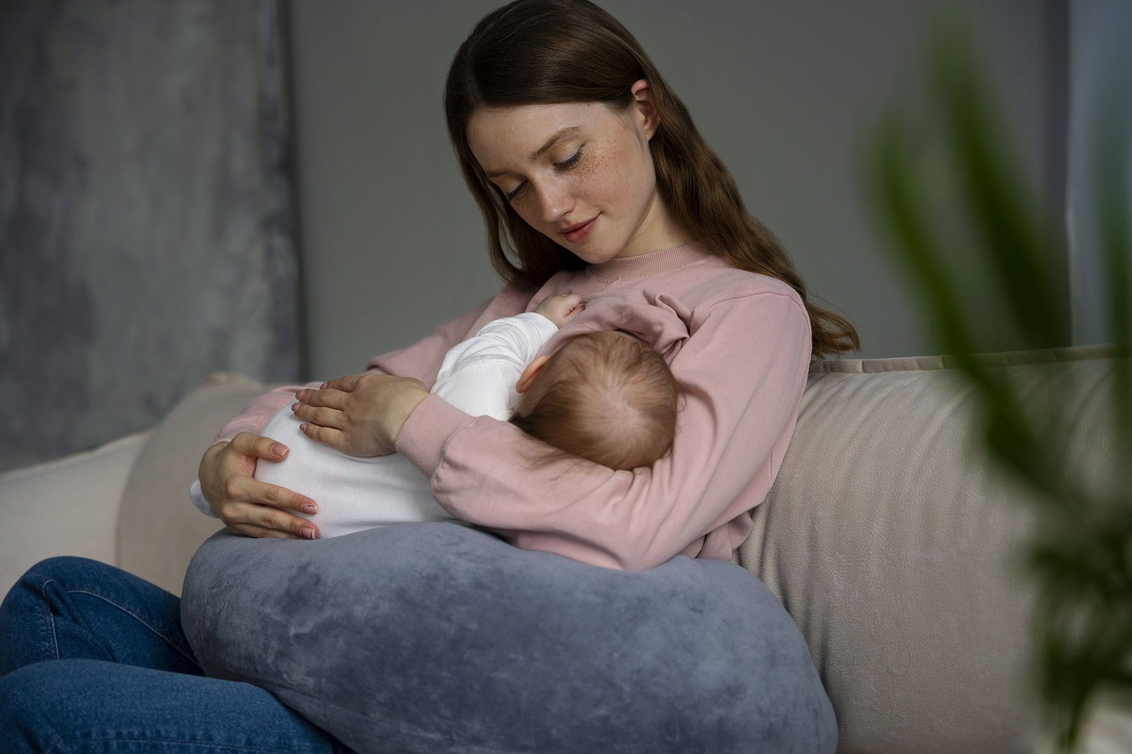 لوقف الإسهال سريعاً.. علاجات طبيعية آمنة لطفلك الرضيع