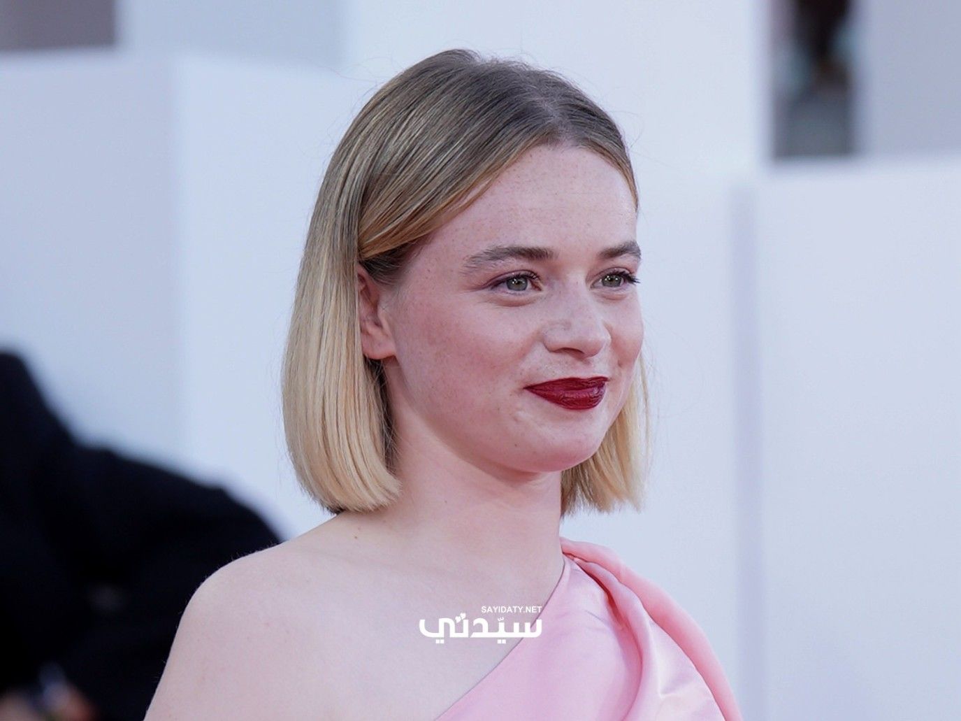 مكياج وتسريحات شعر النجمات في ختام مهرجان فينيسيا السينمائي 2025