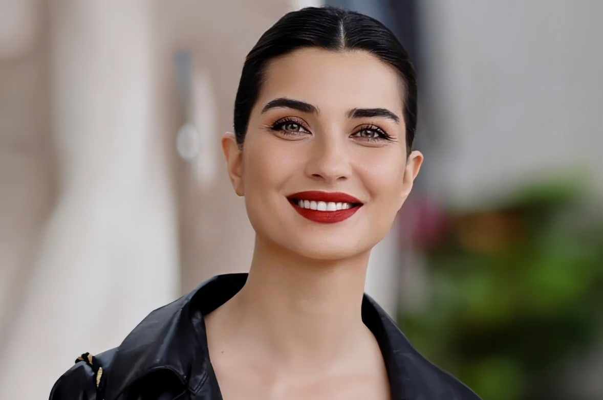 هل ارتبطت توبا بويوكستون بزميلها في أحدث مسلسلاتها؟ الممثّلة التّركيّة تحسم الجدل
