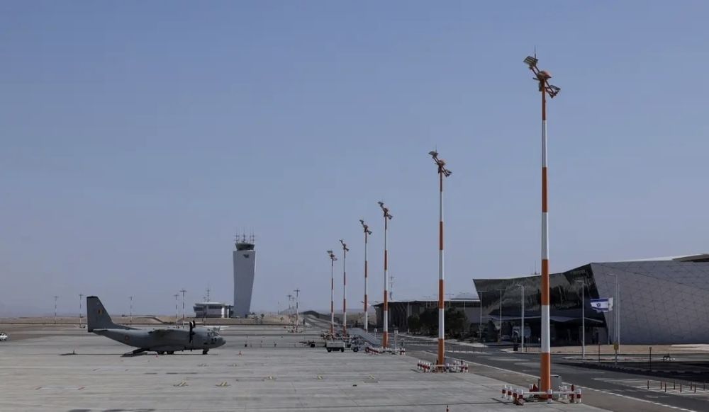 تصعيد حوثي جديد يضرب مطار رامون