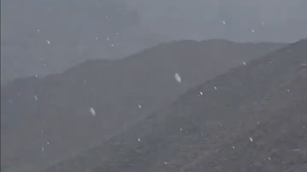 أمطار على مناطق متفرقة في الدولة