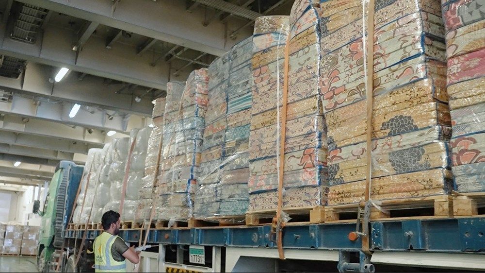 «سفينة المساعدات الإماراتية» تبحر محملة بـ 2500 طن من المساعدات لإغاثة الشعب الأفغاني