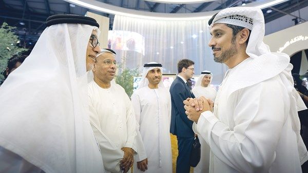 أصدرها مجلس الإمارات للإعلام.. 1800 تصريح «مُعلِن» لصناع المحتوى