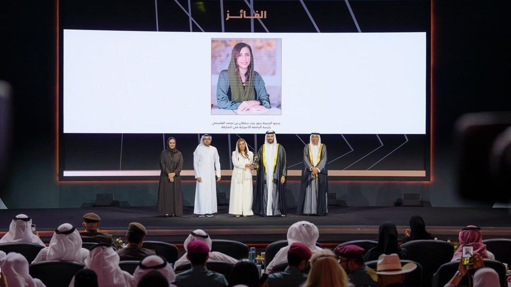 سلطان بن أحمد يكرّم الفائزين بجائزة الشارقة للاتصال الحكومي الـ12