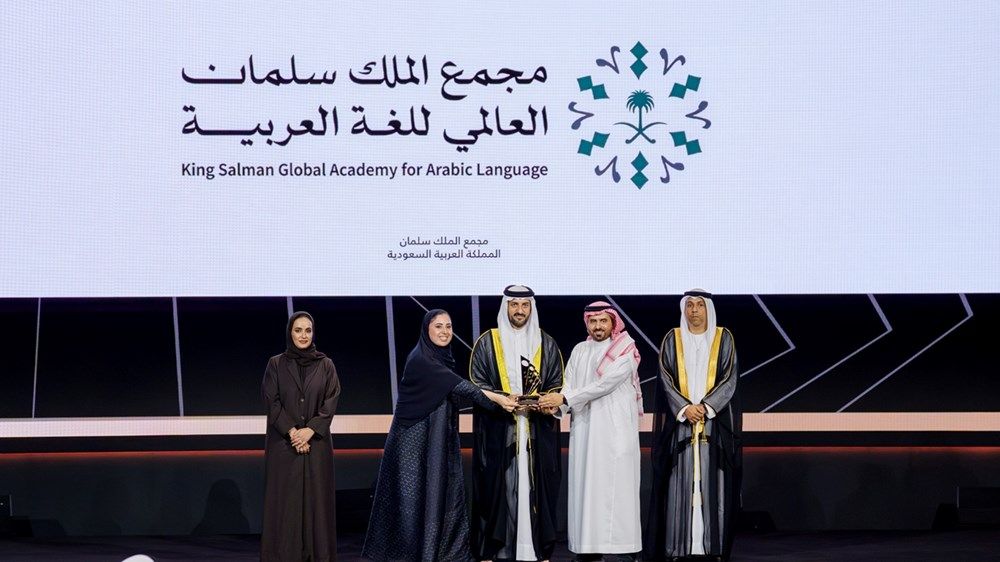 سلطان بن أحمد يكرّم الفائزين بجائزة الشارقة للاتصال الحكومي الـ12