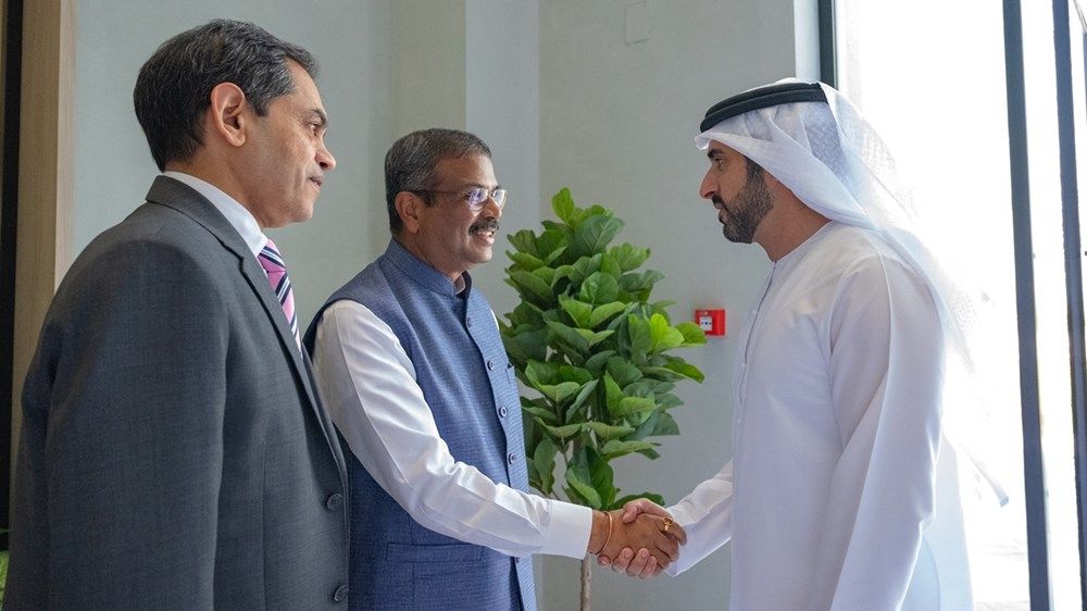 حمدان بن محمد يفتتح أول فرع دولي لـ المعهد الهندي للإدارة – أحمد آباد