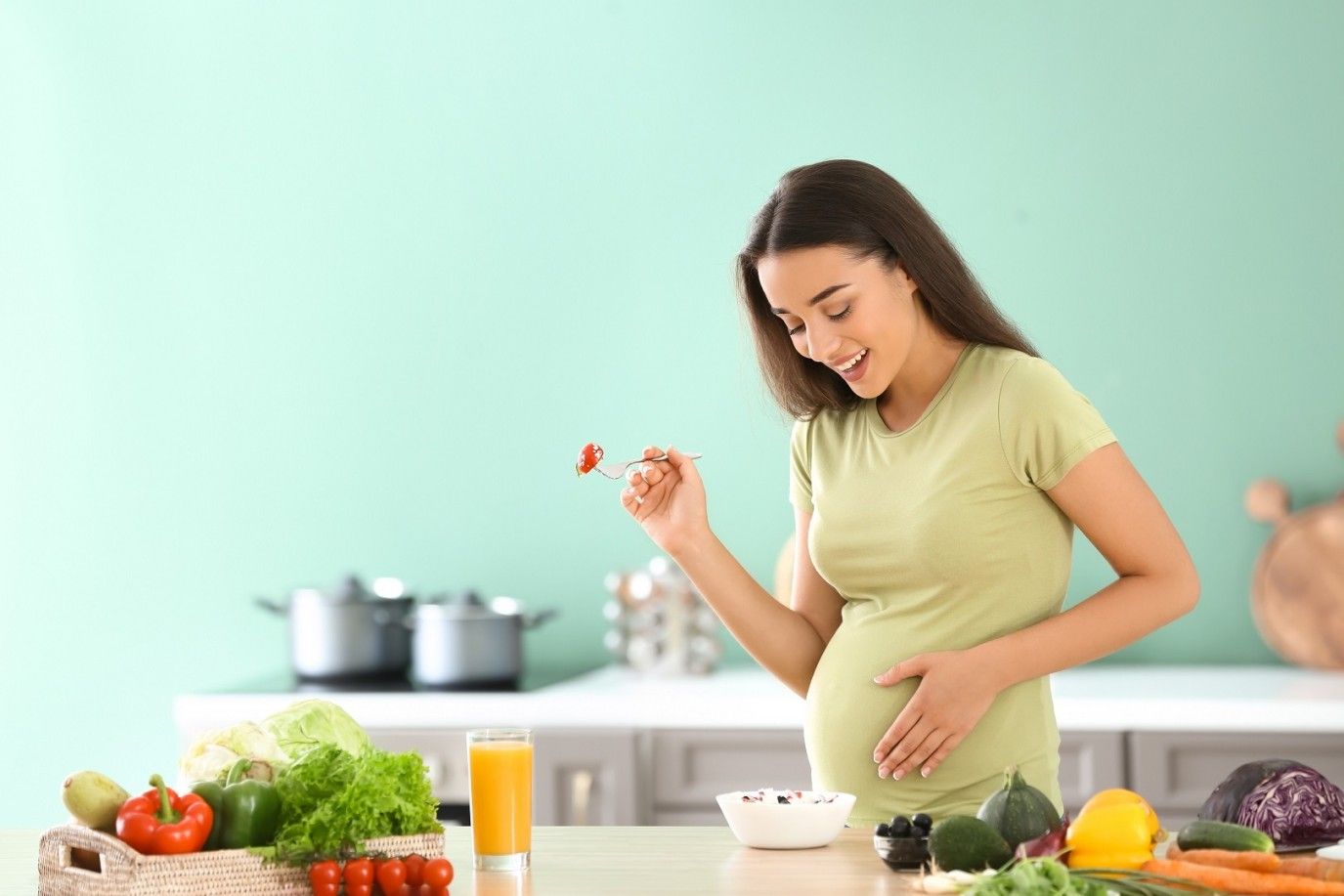 ما هي التغذية الذكية للحامل... 5 أطعمة تناوليها لتنجبي طفلاً ذكياً
