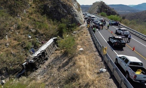 عشرات القتلى والمصابين في حادث مروري بالمكسيك