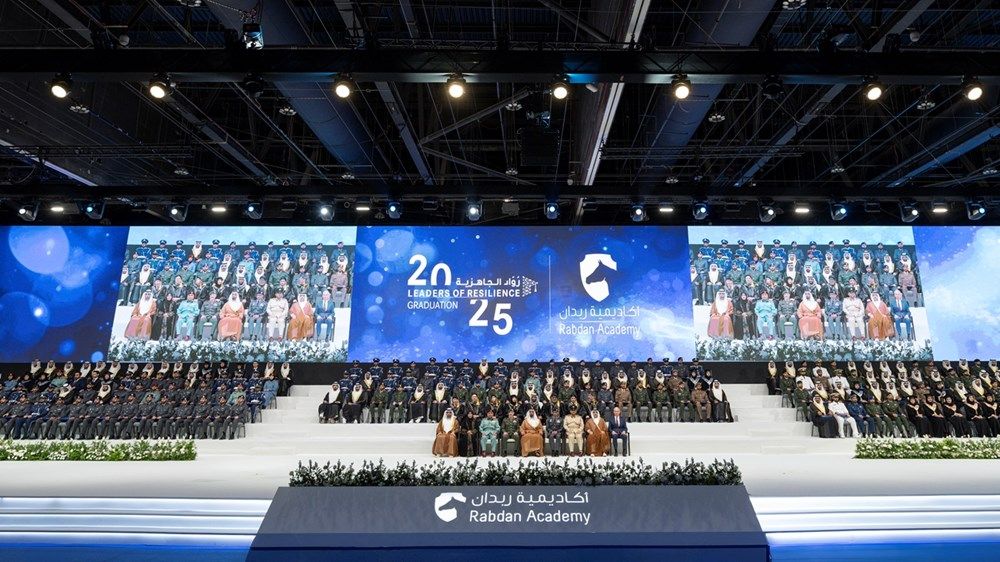 سيف بن زايد يشهد حفل تخريج دفعة 2025 من أكاديمية ربدان